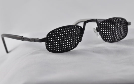 Reading Pyramid Glasses - Canada