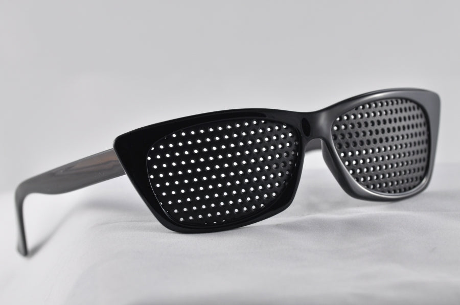Black Pinhole Glasses - Canada